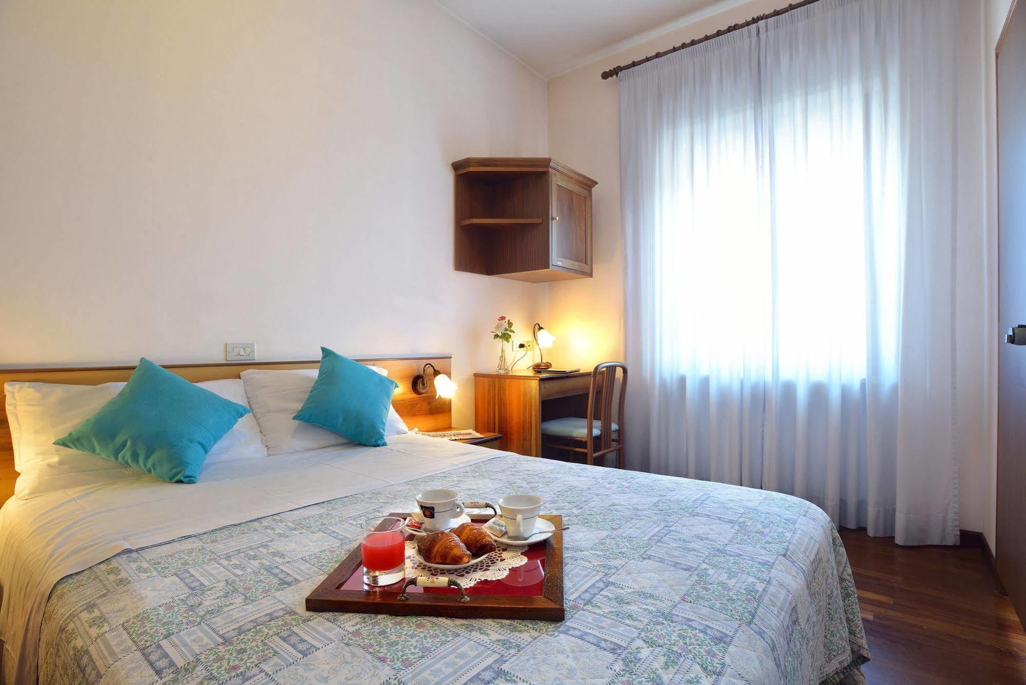 Hotel Ristorante Dante Torgiano Εξωτερικό φωτογραφία