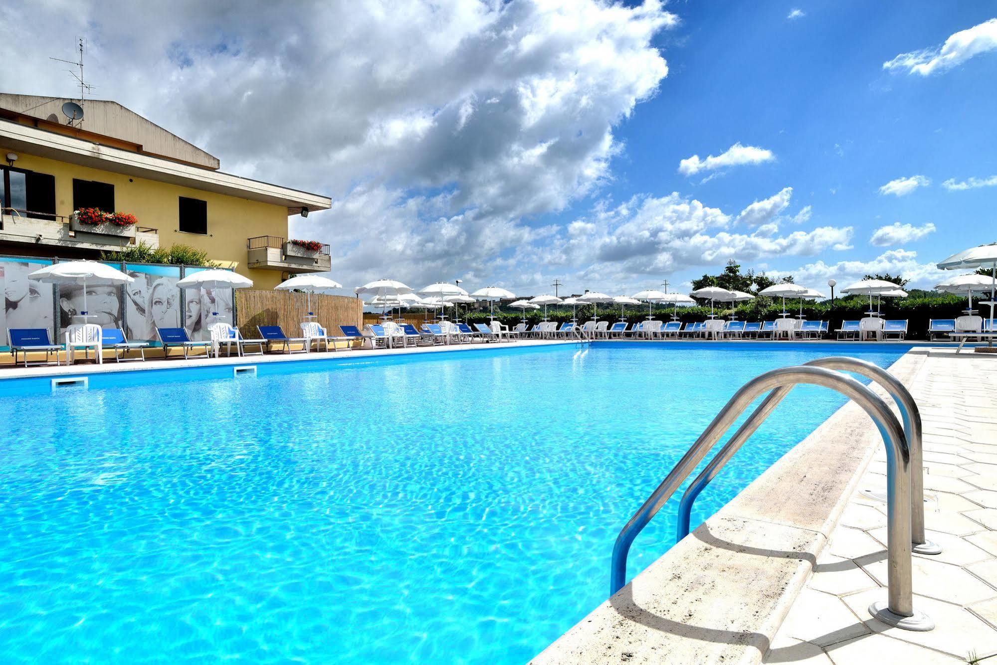 Hotel Ristorante Dante Torgiano Εξωτερικό φωτογραφία